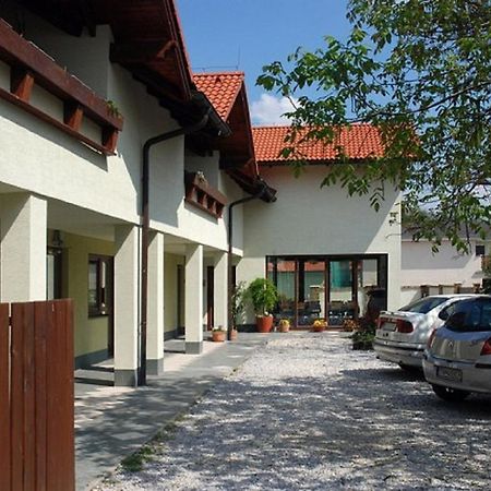 Penzion Jople Podhájska Eksteriør billede